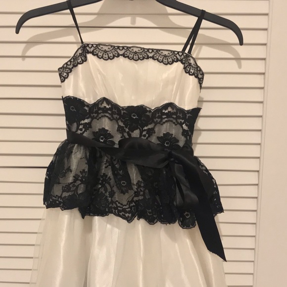 Girls Jessica McClintock dress - Picture 6 of 8